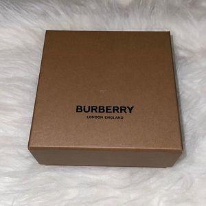 Burberry box